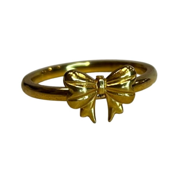 Minimalistic Bow Ring