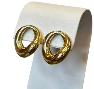 Elegant Oval Stud