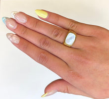 Anaya Signet Ring