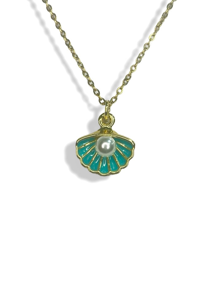 Clam Shell Pearl Necklace