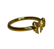 Minimalistic Bow Ring