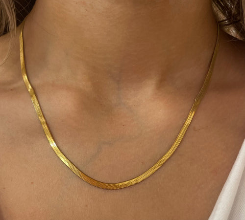 Elegant Herringbone Chain
