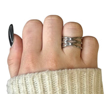 Double Cross Ring