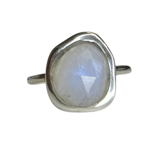 Vanna Moonstone Sterling Silver Ring