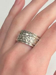 The Miel - Solid Sterling Silver Meditation Ring